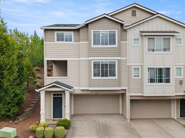 Townhouse for sale in Oregonia