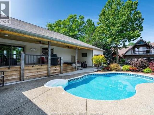House for sale in Essex, Ontario