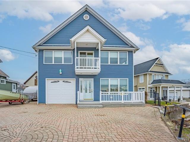 House for sale in Niagara, New York