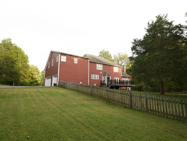 House for sale in Mountain View Estates, Haymarket