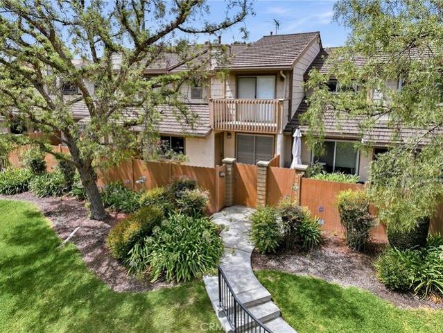 Condo for sale in Fullerton, Orange County
