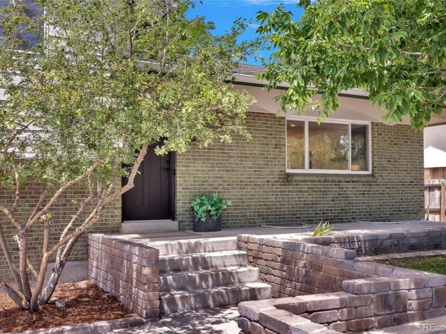 House for sale in Lakewood, Jefferson County