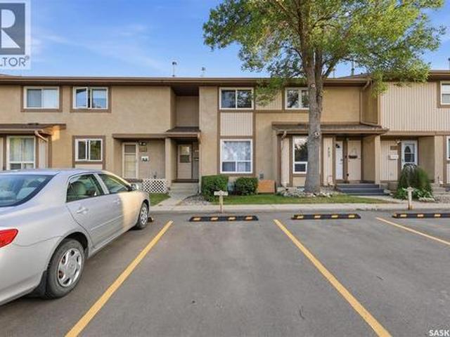 Townhouse for sale in Lakewood, Saskatoon