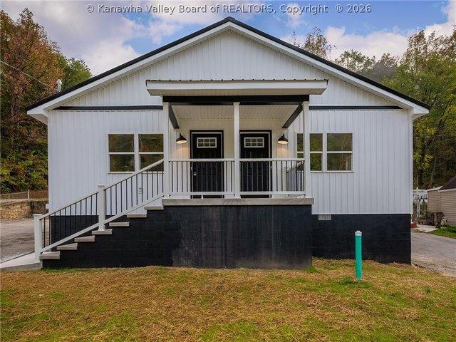 House for sale in Dunbar, West Virginia