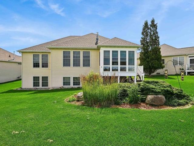 Condo for sale in Waverly, Iowa
