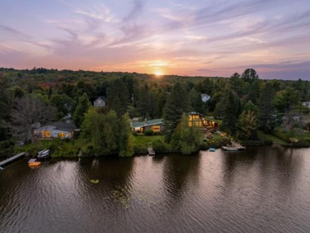 House for sale in Memphrémagog, Quebec
