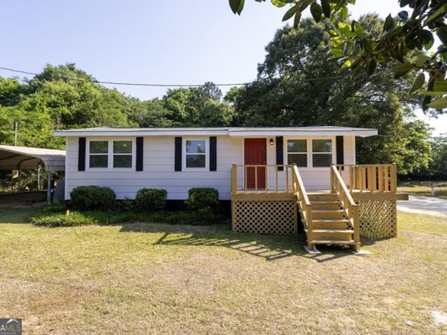 House for sale in Cochran, Georgia