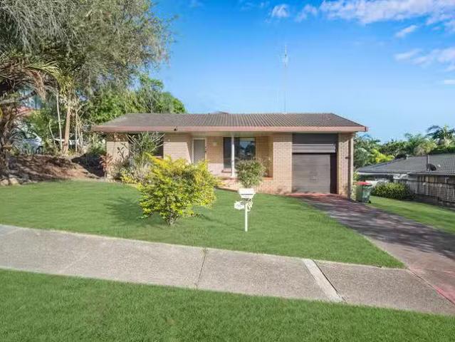 House for rent in Ashmore City
