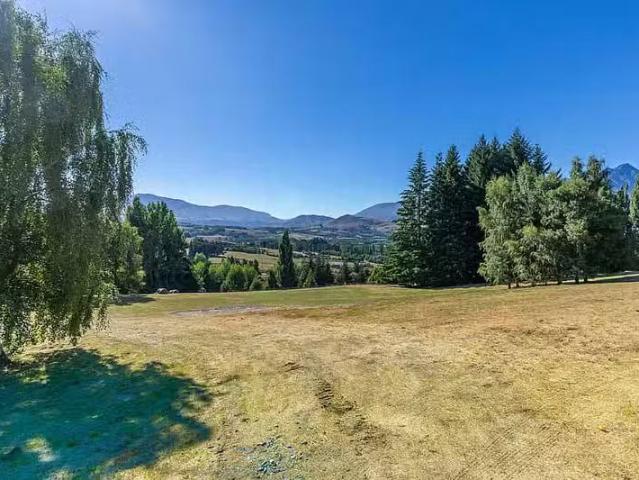 House for sale in Otakou