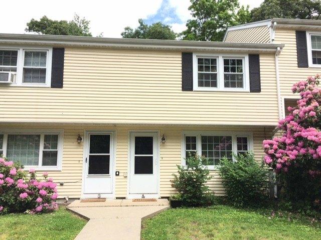Townhouse for rent in Plainville, Massachusetts
