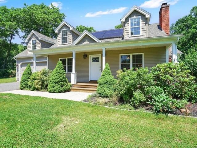 House for sale in Hampden, Massachusetts