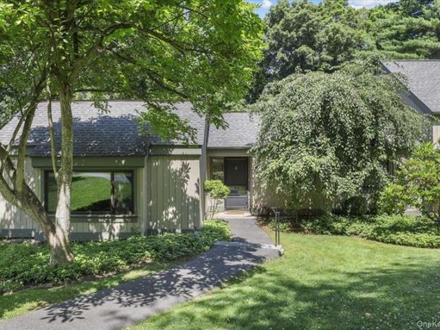 Condo for sale in Amawalk, New York