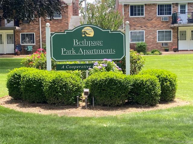 Property for sale in Babylon, New York