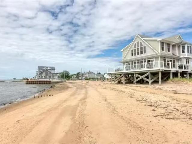 House for rent in Branford