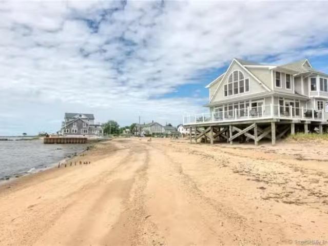 House for rent in Branford