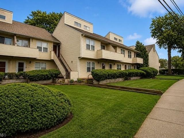 Condo for sale in Little Ferry, New Jersey