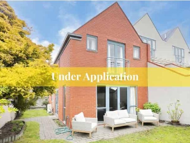 House for rent in Chaslands, Canterbury