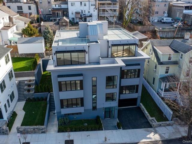 Condo for sale in Dobbs Ferry, New York