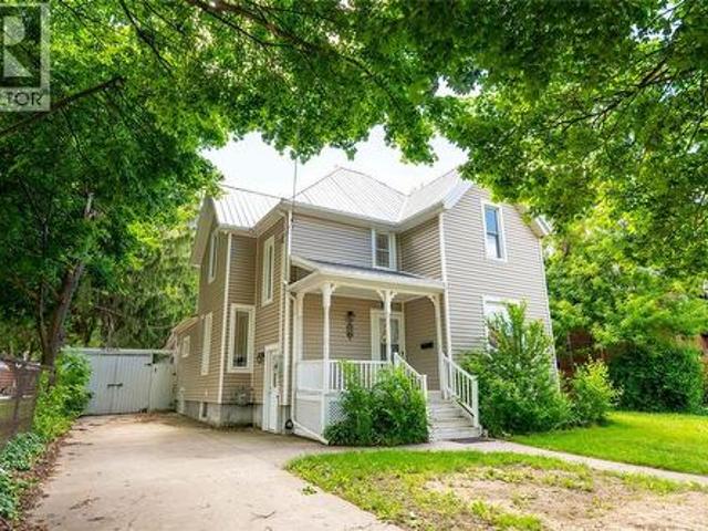 House for sale in Sarnia, Southwestern Ontario