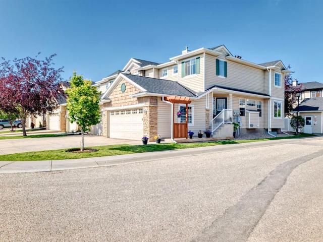 Townhouse for sale in Northwest, Alberta