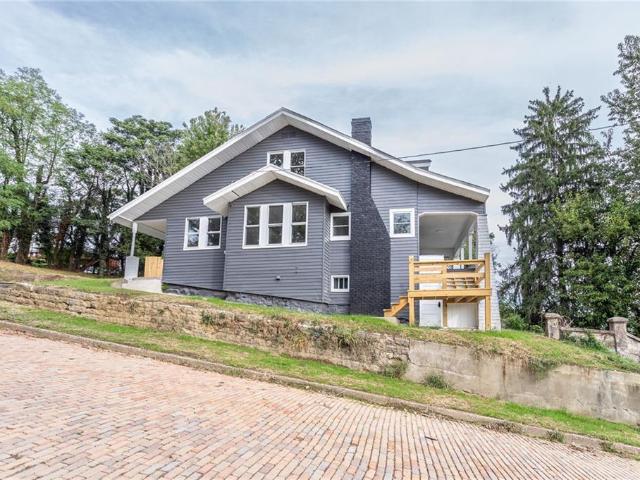House for sale in Connellsville, Pennsylvania
