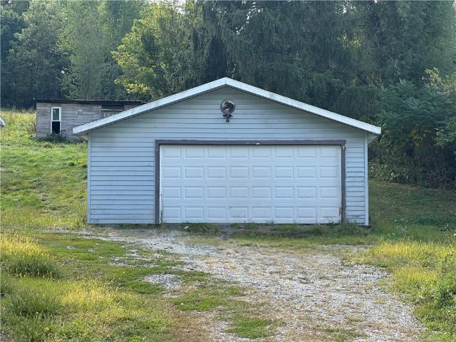 Farm for sale in Yukon, Pennsylvania