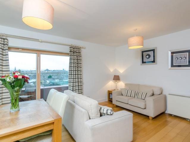 Apartment to rent in Bluebell, North Tipperary