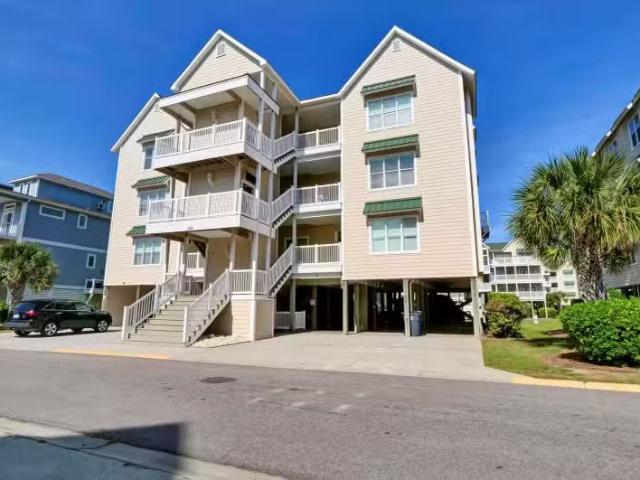 Condo for sale in Wilmington Condo for sale in Wilmington