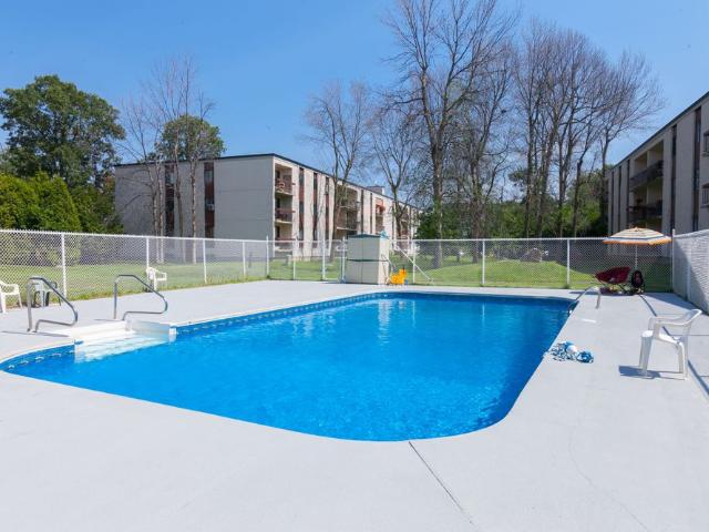 Apartment for rent in Saint-lambert, Quebec