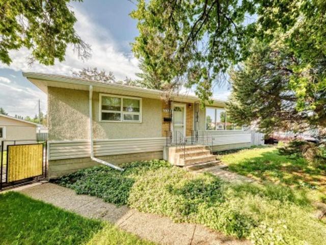 House for sale in Wedgewood, Alberta
