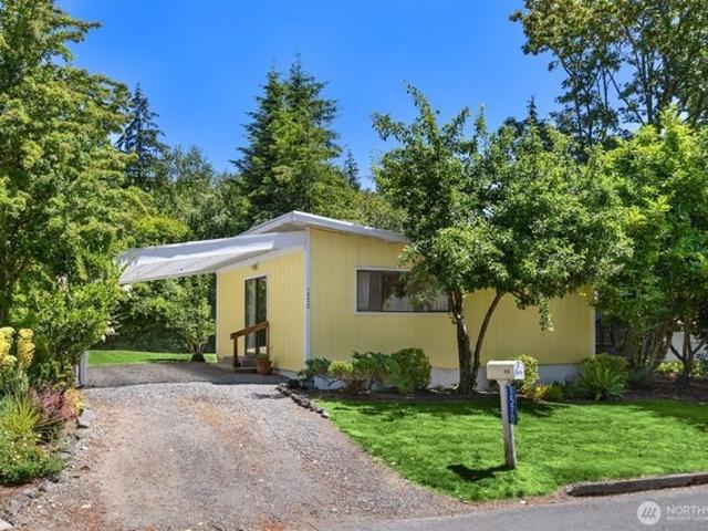 House for sale in Bainbridge Island, Washington