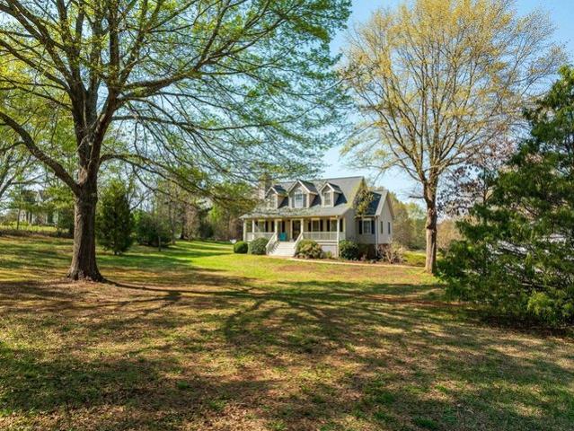 House for sale in Campobello, South Carolina