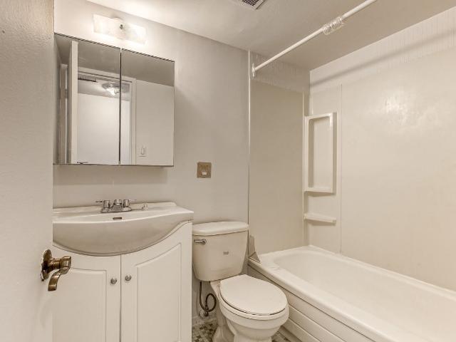 Apartment for rent in St. Leonard's, Quebec