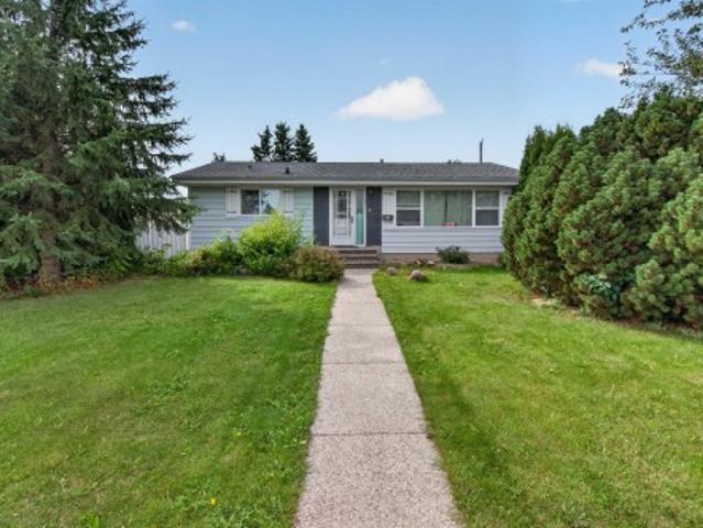 House for sale in Wedgewood, Alberta