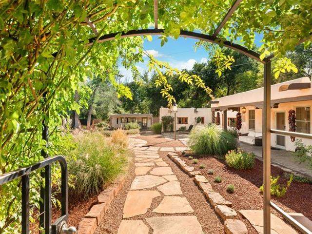 House for sale in Santa Fe, New Mexico