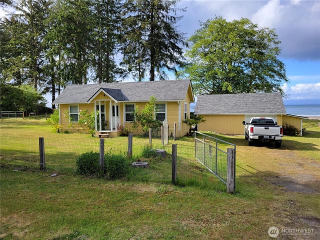 House for sale in Sekiu, Washington