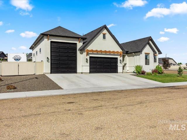 House for sale in Caldwell