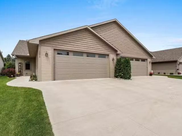 Condo for sale in Appleton