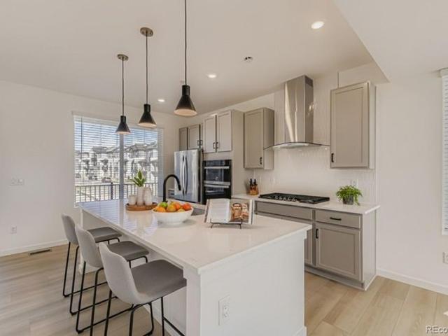 Townhouse for sale in Broomfield, Colorado