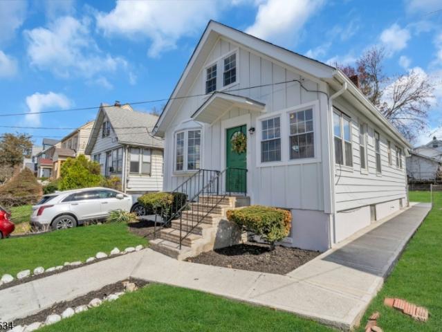 House for sale in Hillside, New Jersey