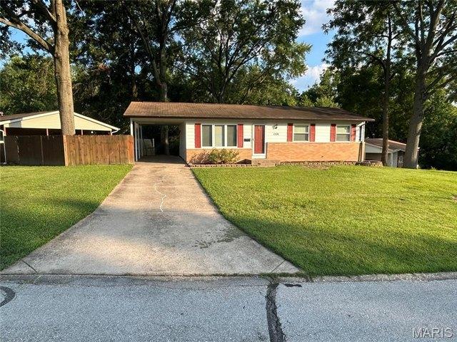 House for sale in Hazelwood, Missouri