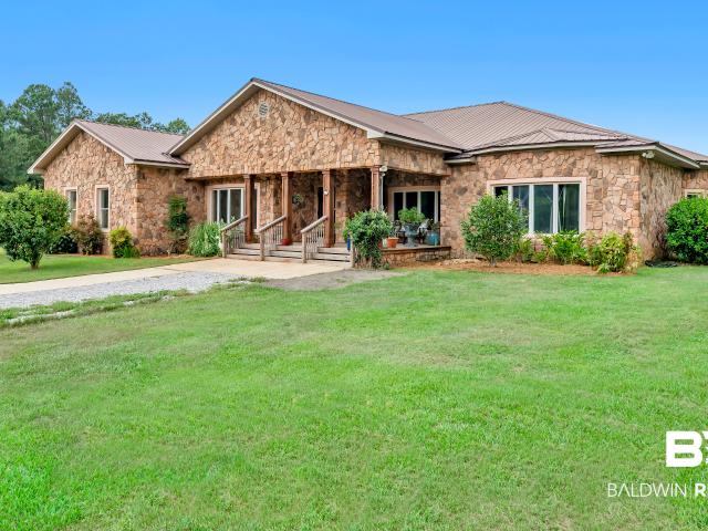 House for sale in Elberta, Alabama