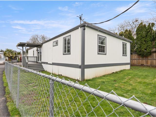 House for sale in Oregonia