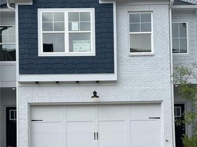 Townhouse for sale in Conyers, Georgia