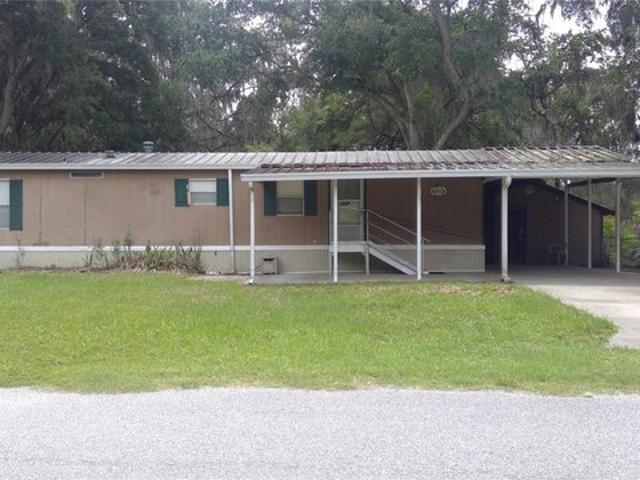 House for sale in Lake Panasoffkee, Florida