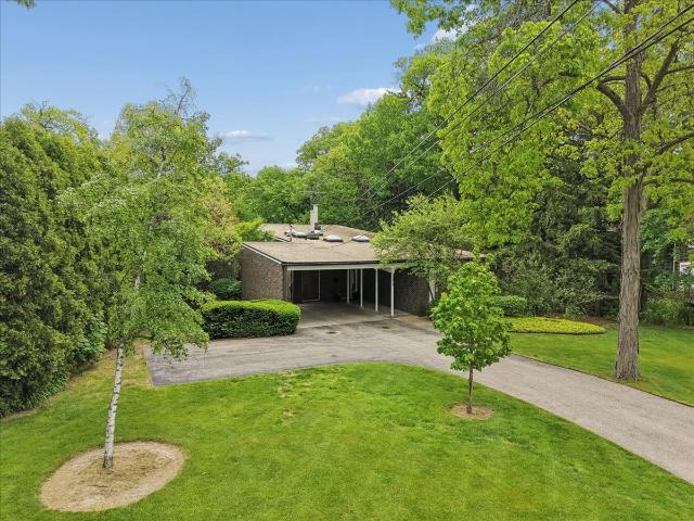 House for sale in Highland Park, Illinois