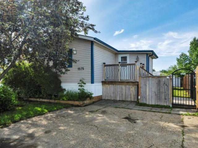 House for sale in Sherwood Park, Alberta