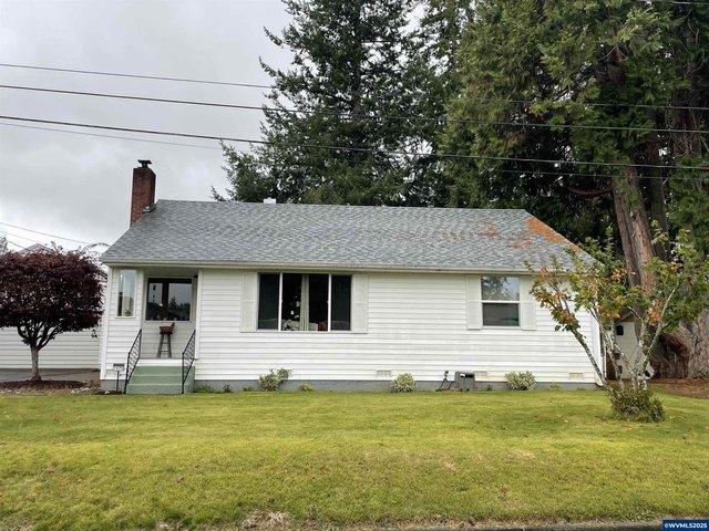 House for sale in Oregonia