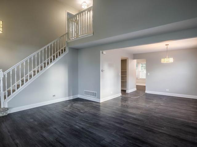 Property for rent in Mchenry, Illinois