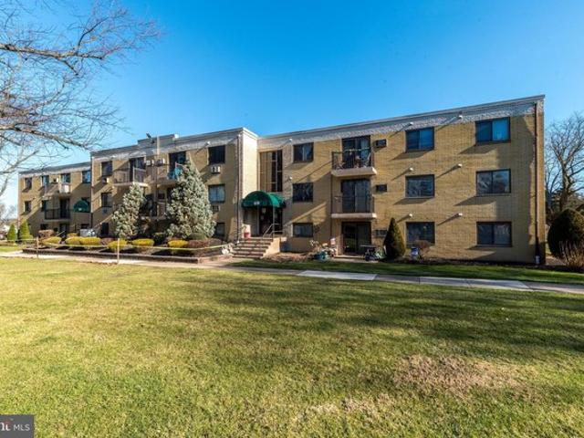 Condo for sale in Bucks, Pennsylvania